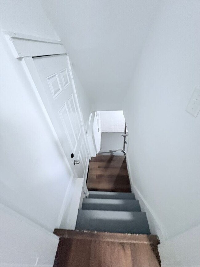 Building Photo - Charming 3 beds 1 bath in Columbus!