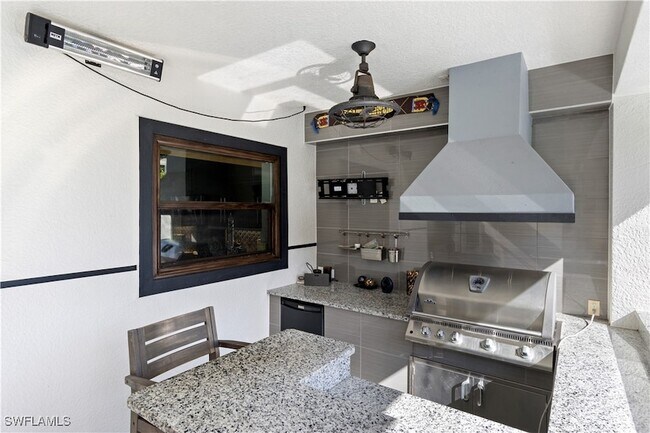 Building Photo - 10990 Goodwin St