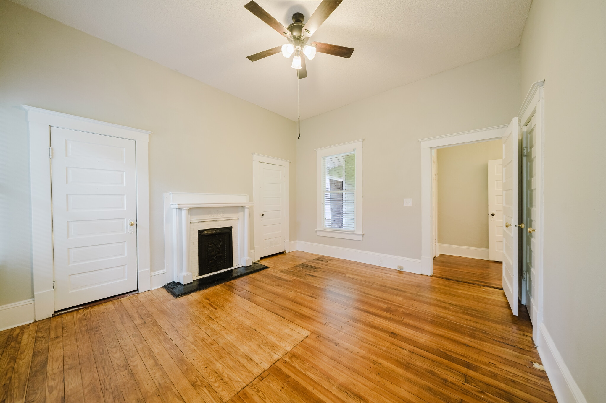 Building Photo - 2533 English Ave