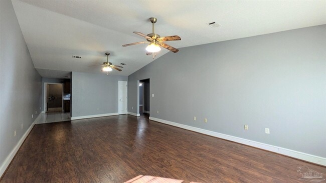 Building Photo - 912 Rentz Ave