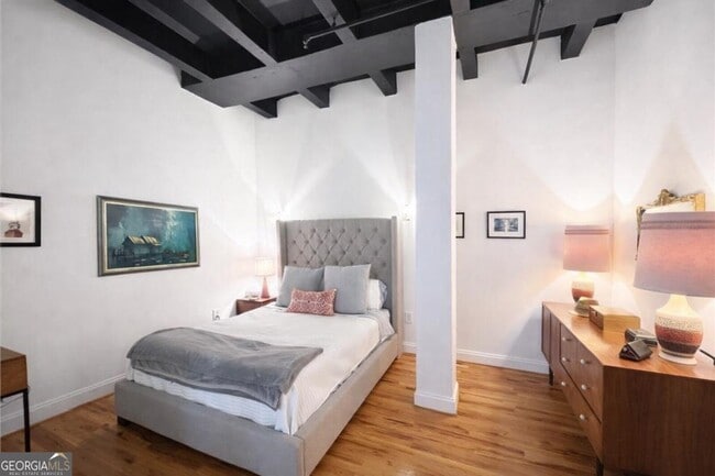 Building Photo - 1736 Liberty Ln