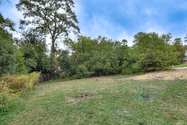 Building Photo - 2753 Hazel St