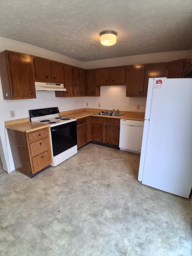 Building Photo - 2904 E 1/2 Rd