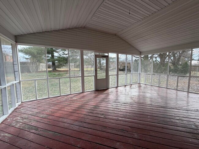 Building Photo - 321 Hightower Rd