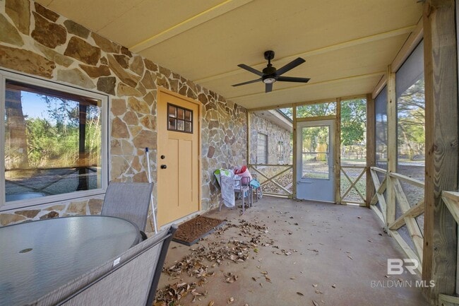 Building Photo - 27522 Burkhardt Dr