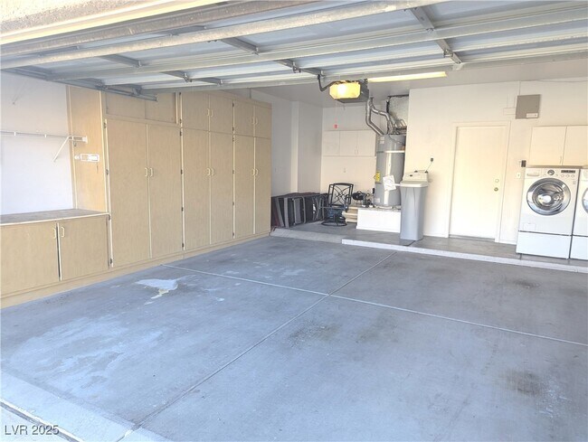 Building Photo - 2766 Hartwick Ln