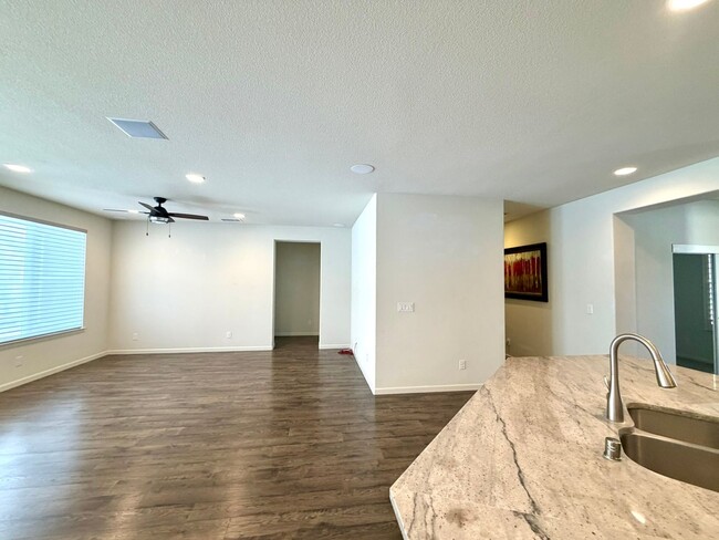 Building Photo - 1360 Wakefield Trail