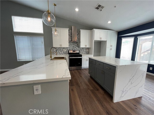 Building Photo - 27808 Pebble Ct