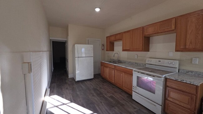 Building Photo - 33-35 Washington Street