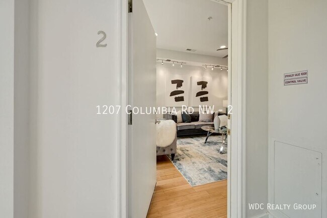 Building Photo - 1207 Columbia Rd NW