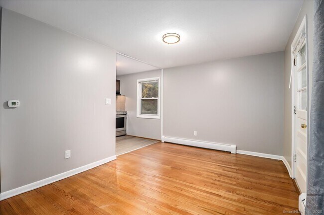 Building Photo - 115 Kensington Ave