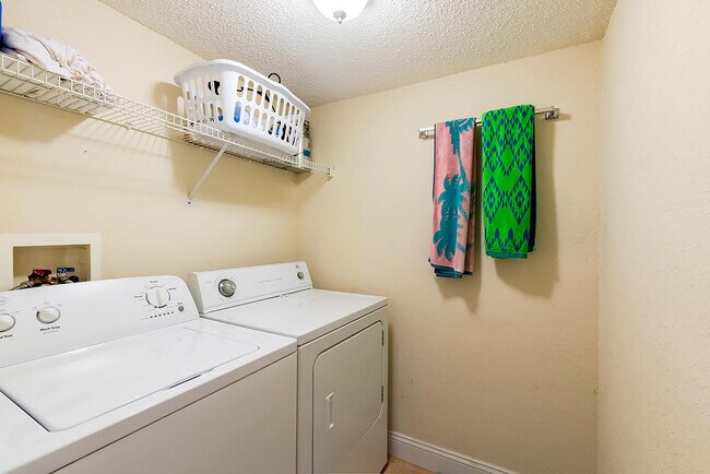 Building Photo - 1801 N Flagler Dr