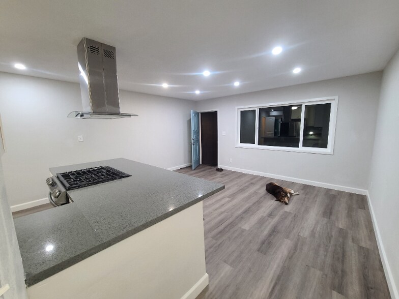 Building Photo - 5026 Auburn Dr