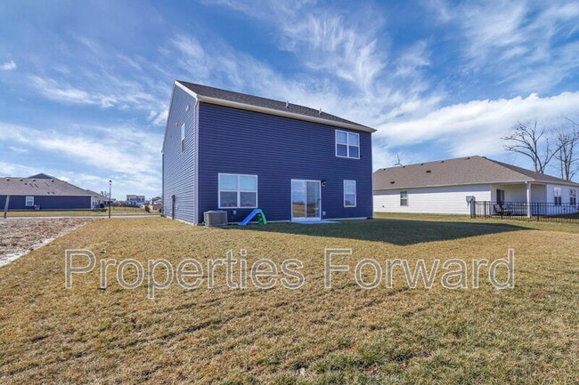 Building Photo - 11 Walnut St