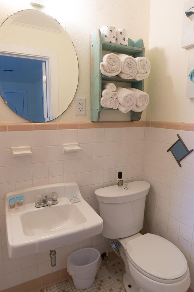 Building Photo - Beautiful Three Bedroom with Private Beach...