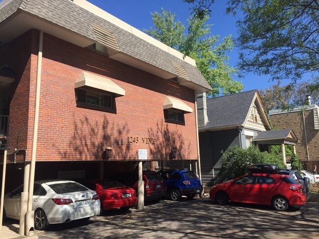 Building Photo - CHEESMAN PARK! TWO STORY CONDO! ADDITIONAL...