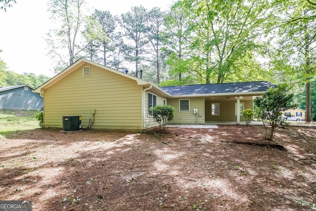 Building Photo - 606 Hamlet Ct SE