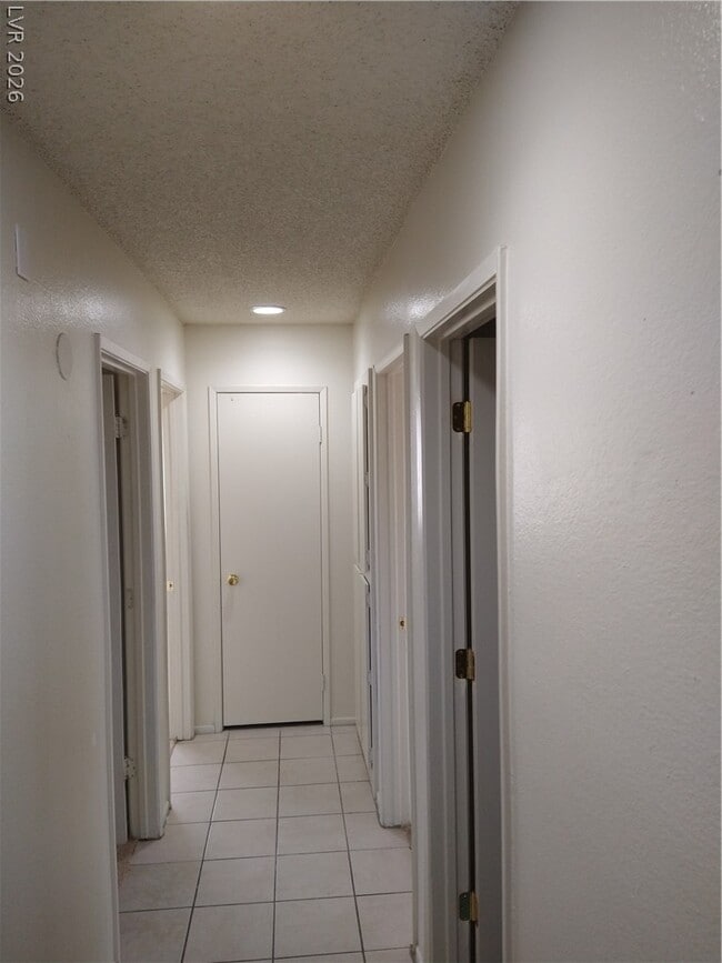Building Photo - 212 Bradshaw Way