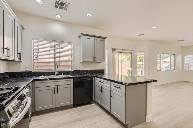 Building Photo - 10372 Turning Leaf Ave