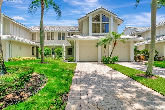 Building Photo - 17565 Ashbourne Ln