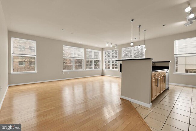 Building Photo - 1201 East-West Hwy