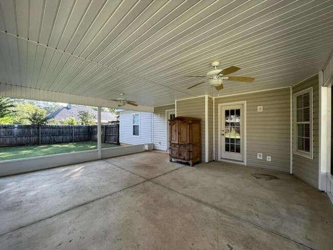 Building Photo - 102 S Gala Ct