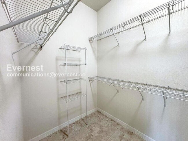 Building Photo - 296 Del Sol Ave