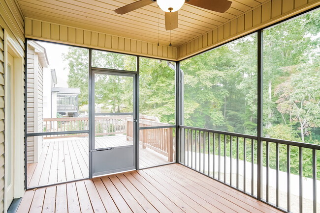 Building Photo - 151 Sharpstone Ln