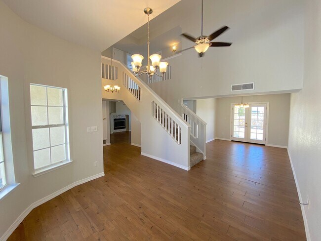 Building Photo - 10936 Loma Alta Pl