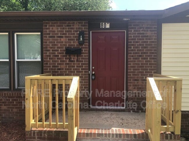 Building Photo - 805 Haywood St