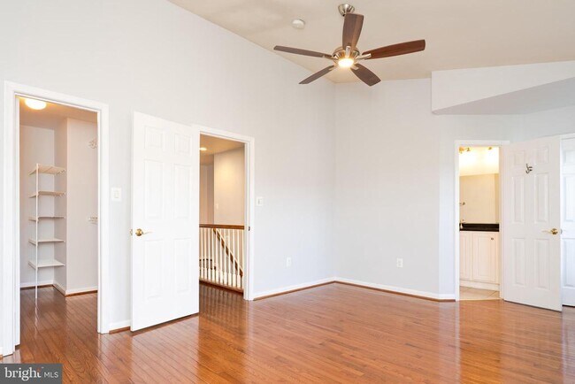 Building Photo - 2011 Pieris Ct