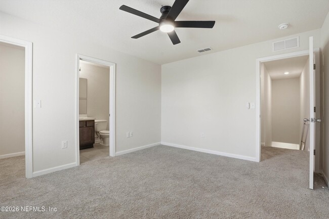 Building Photo - 377 Aralia Ln