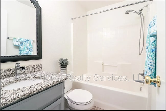 Building Photo - 16409 Otter Dr
