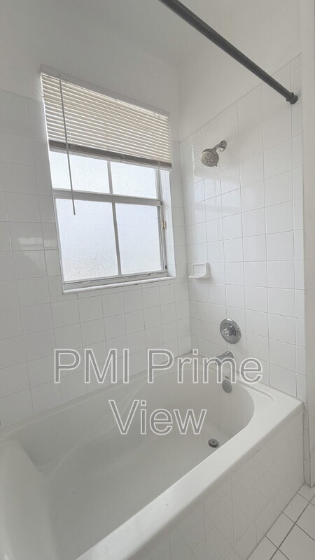 Building Photo - 8934 SW 153rd Ct