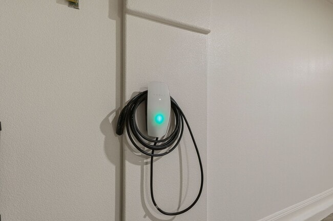 Building Photo - Luxury Golf Resort Living in Guard-Gated Tuscany – Henderson