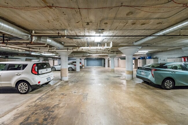 Building Photo - 4901 Washington Blvd