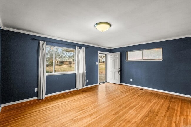 Building Photo - 11 Berrywood Cir