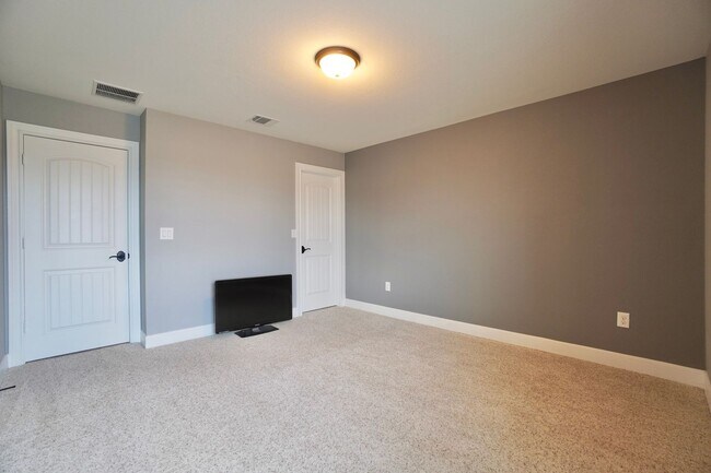Building Photo - 7016 Lickeen Ct