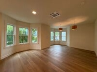 Building Photo - 1017 Stanyan St