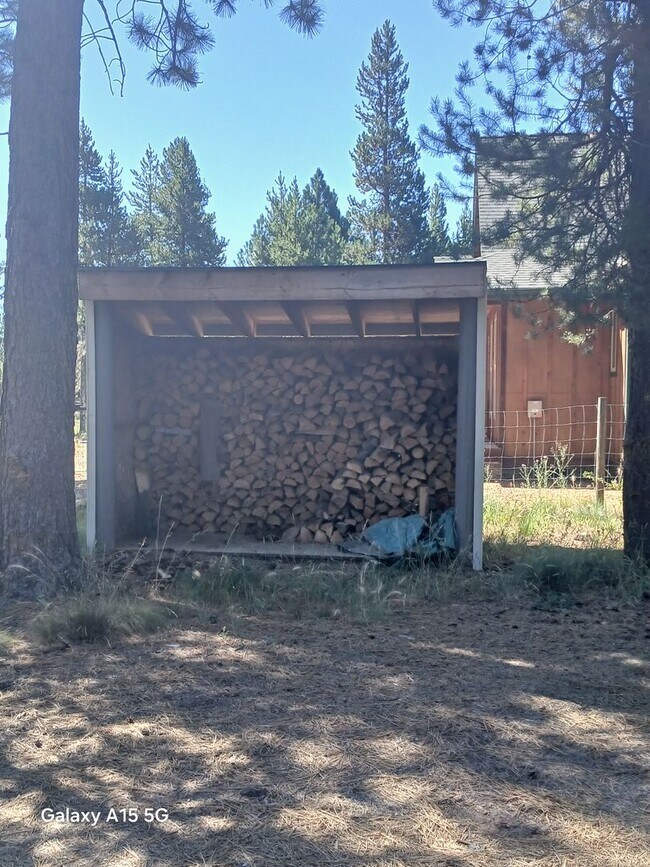 Building Photo - 54845 Tamarack Rd