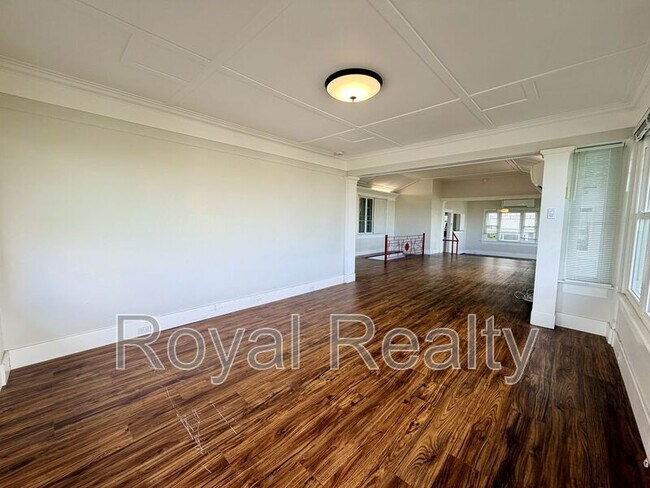 Building Photo - 2013 Kakela Dr
