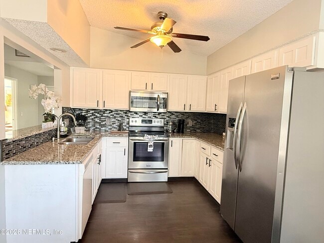 Building Photo - 7748 Pepper Cir E