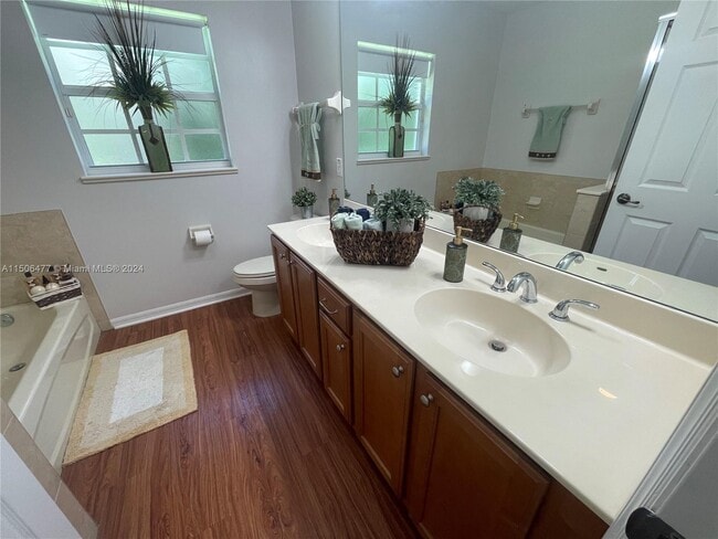 Building Photo - 6425 Las Palmas Way