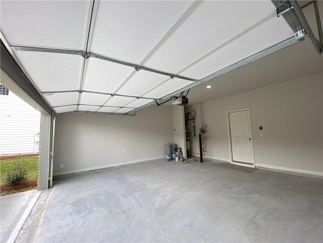 Building Photo - 2715 Piper Dr