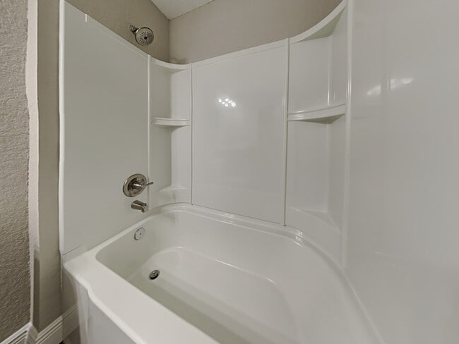 Building Photo - 7292 N Gibralter Dr