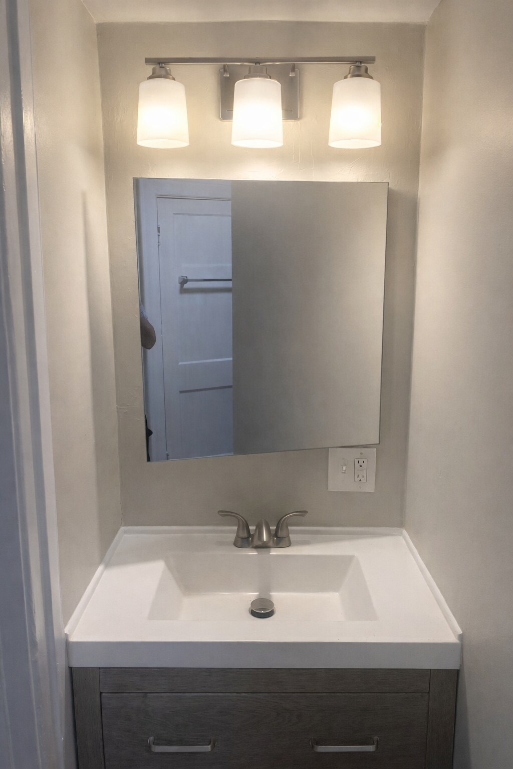 Building Photo - 24 Crown St