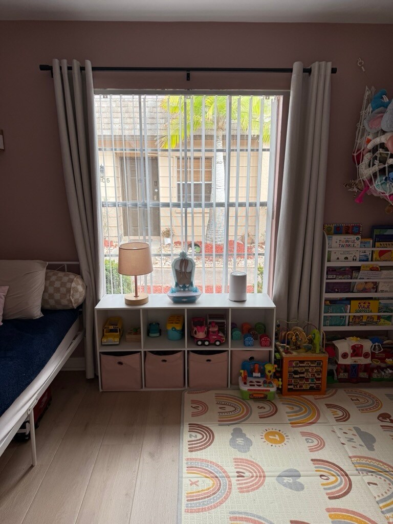 Building Photo - 9311 Lennex Ln