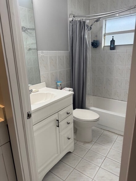 Building Photo - 1093 NW 134th Pl