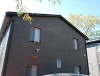 Building Photo - 2661 Medary Ave