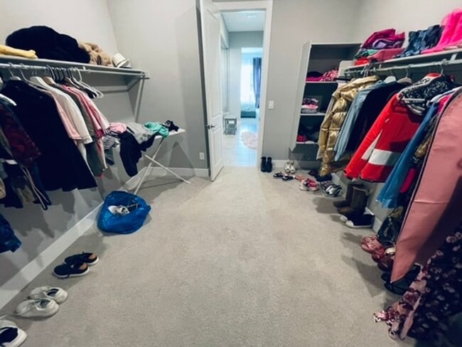 Building Photo - Absolutely beautiful single story home in a “Lake Las Vegas” GATED COMMUNITY!!!